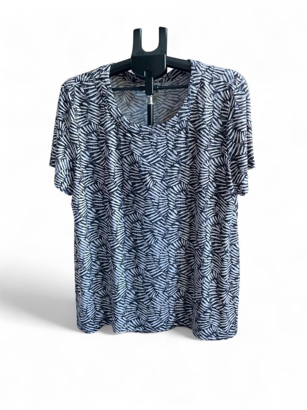 Anne Klein Black and White Short-Sleeve Patterned Tee